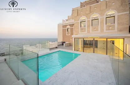 Apartment - 3 Bedrooms - 6 Bathrooms for rent in Balqis Residence - Kingdom of Sheba - Palm Jumeirah - Dubai