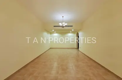 Apartment - 2 Bedrooms - 3 Bathrooms for rent in Al Reffa - Al Raffa - Bur Dubai - Dubai