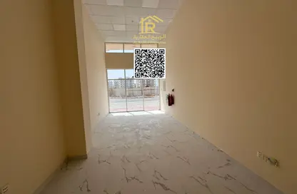 Shop - Studio for rent in Al Jurf 3 - Al Jurf - Ajman Downtown - Ajman