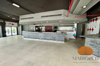 Shop - Studio for rent in Jumeirah Lake Towers - Dubai
