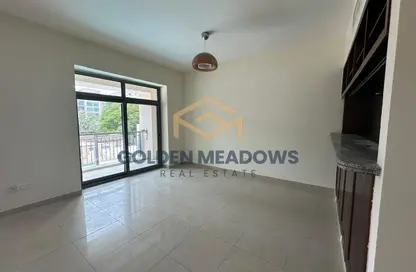 Apartment - 2 Bedrooms - 2 Bathrooms for sale in Arno B - Arno - The Views - Dubai
