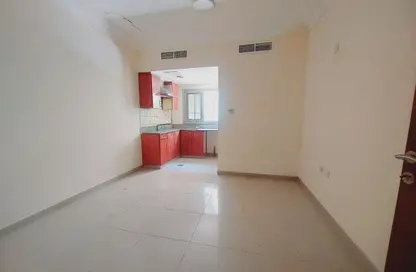 Apartment - Studio - 1 Bathroom for rent in Fire Station Road - Muwaileh - Sharjah Apartment - Studio - 1 Bathroom for rent in Fire Station Road - Muwaileh - Sharjah