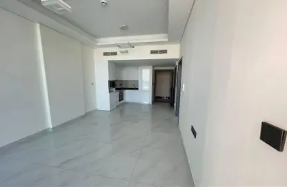 Apartment - 1 Bedroom - 2 Bathrooms for rent in Samana Park Views - Arjan - Dubai