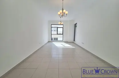 شقة - 2 غرف نوم - 3 حمامات للايجار في الحمرية 640 - الحمرية - بر دبي - دبي