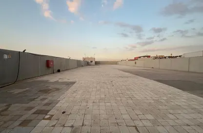 أرض - استوديو للايجار في الصجعة الصناعية - الصجعة - الشارقة أرض - استوديو للايجار في الصجعة الصناعية - الصجعة - الشارقة