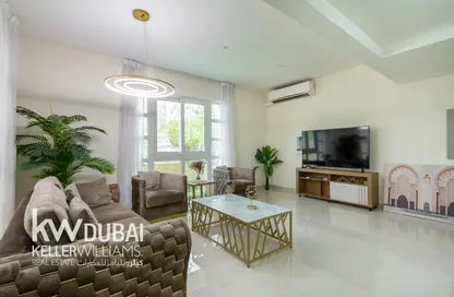 Villa - 4 Bedrooms - 5 Bathrooms for rent in Sydney Villas - District 18 - Jumeirah Village Circle - Dubai