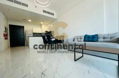 Apartment - 2 Bedrooms - 2 Bathrooms for rent in The Gate - Masdar City - Abu Dhabi
