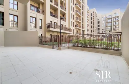 Apartment - 2 Bedrooms - 2 Bathrooms for sale in Zahra Breeze Apartments 3B - Zahra Breeze Apartments 3 - Zahra Breeze Apartments - Town Square - Dubai