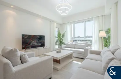Apartment - 3 Bedrooms - 5 Bathrooms for sale in Marina Residences - Palm Jumeirah - Dubai