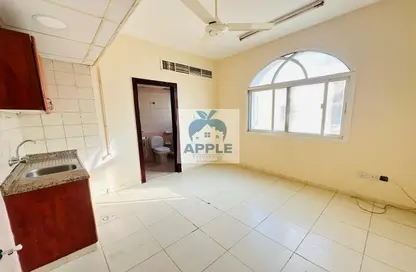 Apartment - Studio - 1 Bathroom for rent in Suroor 298 - Muwaileh - Sharjah