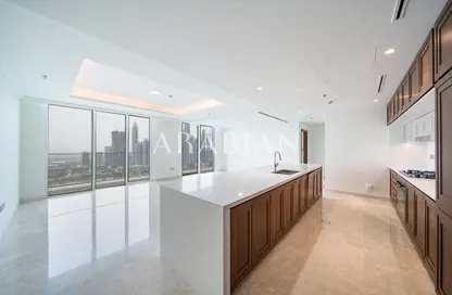 Penthouse - 4 Bedrooms - 5 Bathrooms for sale in Palace Beach Residence - EMAAR Beachfront - Dubai Harbour - Dubai