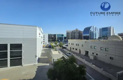 Apartment - 1 Bedroom - 2 Bathrooms for rent in Amna House - Al Garhoud - Dubai