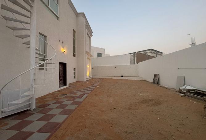 15585208 - صورة العقار 2