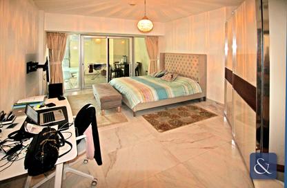 Apartment - 2 Bedrooms - 3 Bathrooms for sale in Marina Tower - Dubai Marina - Dubai