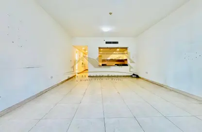 Apartment - 2 Bedrooms - 3 Bathrooms for rent in Al Hamriya - Bur Dubai - Dubai