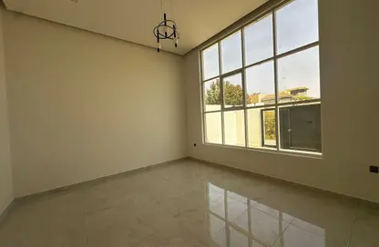 Villa - 4 Bedrooms - 6 Bathrooms for rent in Khuzam - Ras Al Khaimah