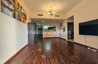 Apartment - 2 Bedrooms - 3 Bathrooms for sale in Mazaya 18 - Queue Point - Dubai Land - Dubai