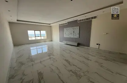 Apartment - 3 Bedrooms - 3 Bathrooms for rent in Corniche Tower - Ajman Corniche Road - Ajman