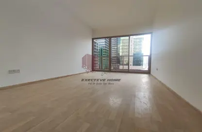 Empty Room image for: Apartment - 2 Bedrooms - 3 Bathrooms for rent in Arzana Tower - Electra Street - Abu Dhabi, Image 1