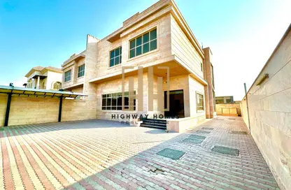 Villa - 4 Bedrooms - 7 Bathrooms for rent in Hoshi 1 - Hoshi - Al Badie - Sharjah
