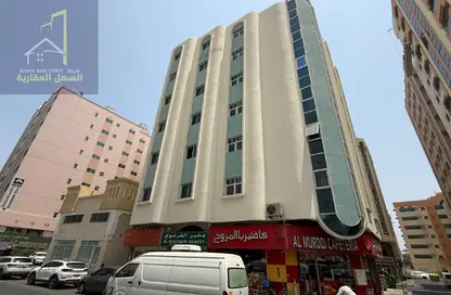 عمارة بالكامل - 8 غرف نوم - 8 حمامات للبيع في المجرة - الشرق - الشارقة