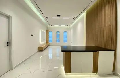 شقة - غرفة نوم - 2 حمامات للايجار في مسكن الامير - منطقة 11 - قرية جميرا الدائرية - دبي شقة - غرفة نوم - 2 حمامات للايجار في مسكن الامير - منطقة 11 - قرية جميرا الدائرية - دبي