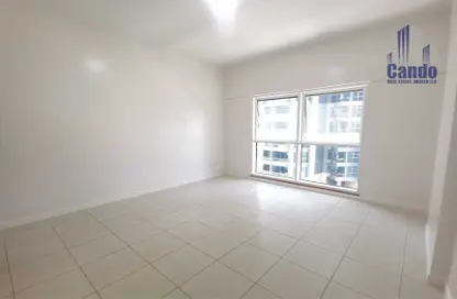 Apartment - Studio - 1 Bathroom for rent in Cascades Tower - Dubai Marina - Dubai