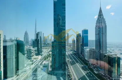 شقة - 2 غرف نوم - 2 حمامات للايجار في برج توينتي فرست سينشري - شارع الشيخ زايد - دبي