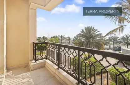 شقة - غرفة نوم - 2 حمامات للايجار في ياقوت - باب البحر - جزيرة المرجان - رأس الخيمة
