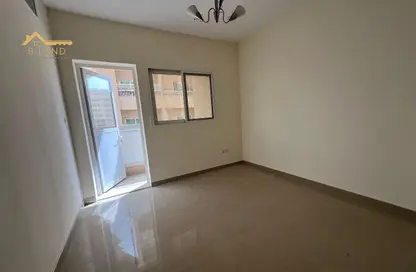 Apartment - 2 Bedrooms - 3 Bathrooms for rent in Al Qulaya'ah - Al Sharq - Sharjah