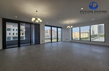Apartment - 3 Bedrooms - 5 Bathrooms for rent in Oud Metha - Bur Dubai - Dubai
