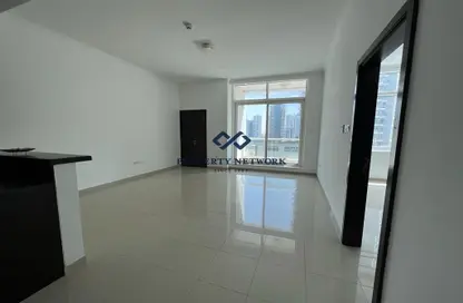 Empty Room image for: Apartment - 1 Bedroom - 2 Bathrooms for sale in Botanica Tower - Dubai Marina - Dubai, Image 1
