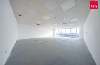 مكتب - استوديو للايجار في برج تشرشل للأعمال - أبراج تشرشل - الخليج التجاري - دبي