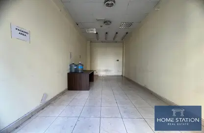 Shop - Studio for rent in Al Mussalla - Al Souk Al Kabeer - Bur Dubai - Dubai