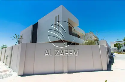 Villa - 5 Bedrooms - 6 Bathrooms for rent in West Yas - Yas Island - Abu Dhabi