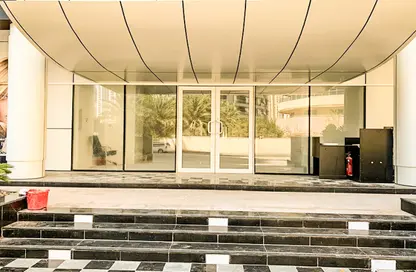 متجر - استوديو - 1 حمام للايجار في برج زين - دبي مارينا - دبي