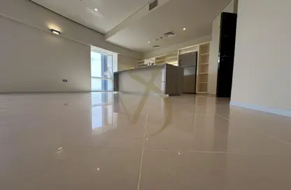 Empty Room image for: Apartment - 2 Bedrooms - 2 Bathrooms for rent in Park Place Tower - Sheikh Zayed Road - Dubai, Image 1
