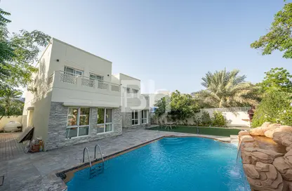 Villa - 5 Bedrooms - 5 Bathrooms for rent in Meadows 2 - Meadows - Dubai