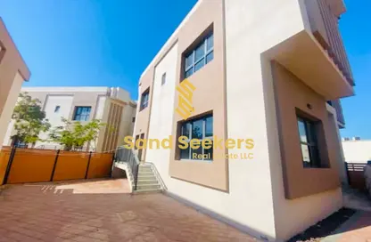 Villa - 5 Bedrooms - 5 Bathrooms for rent in Mohamed Bin Zayed City - Abu Dhabi