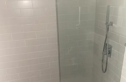 شقة - 2 غرف نوم - 2 حمامات للبيع في ذا سولو - الجادة - الشارقة