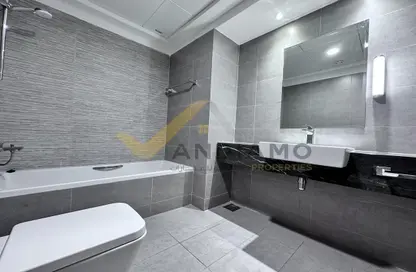 صورة لـ حمام شقة - غرفة نوم - 2 حمامات للايجار في أبراج الريم باي 1 - نجمة أبوظبي - جزيرة الريم - أبوظبي ، صورة رقم 1