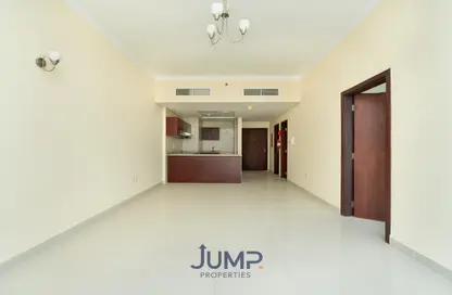 شقة - غرفة نوم - 2 حمامات للبيع في برج الواحة - مدينة دبي الرياضية - دبي