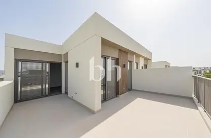 Townhouse - 5 Bedrooms for rent in Aura Gardens - Tilal Al Ghaf - Dubai