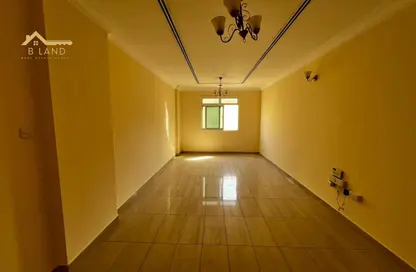 شقة - غرفة نوم - 2 حمامات للايجار في القليعة - الشرق - الشارقة