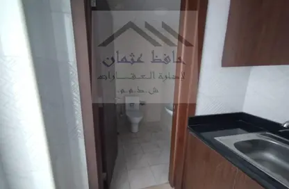 مكتب - استوديو - 1 حمام للايجار في شارع النجدة - أبوظبي