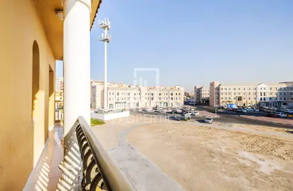 شقة - غرفة نوم - 2 حمامات للايجار في S18 - طراز أسباني - المدينة الدولية - دبي