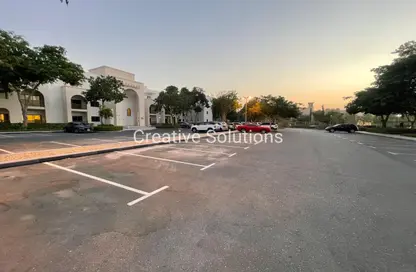 Apartment - 2 Bedrooms - 2 Bathrooms for rent in The Gardens Buildings - The Gardens - Dubai