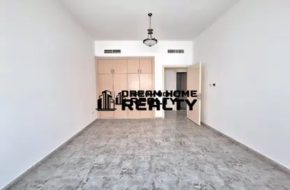 Apartment - 2 Bedrooms - 2 Bathrooms for rent in Al Ghanem Business Center - Al Majaz 3 - Al Majaz - Sharjah