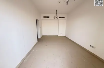 شقة - 2 غرف نوم - 2 حمامات للبيع في قرية الاميرة - الياسمين - عجمان