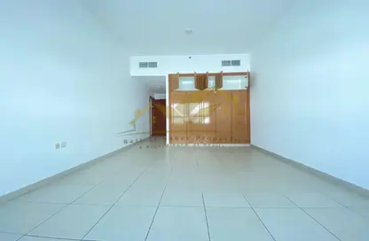 Apartment - 1 Bedroom - 2 Bathrooms for rent in Hamsah B - Al Karama - Dubai Apartment - 1 Bedroom - 2 Bathrooms for rent in Hamsah B - Al Karama - Dubai